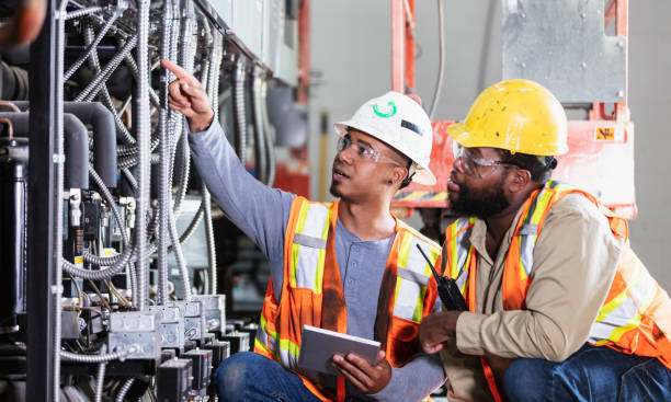 Best Local Electrician Companies  in Lakeside, MT